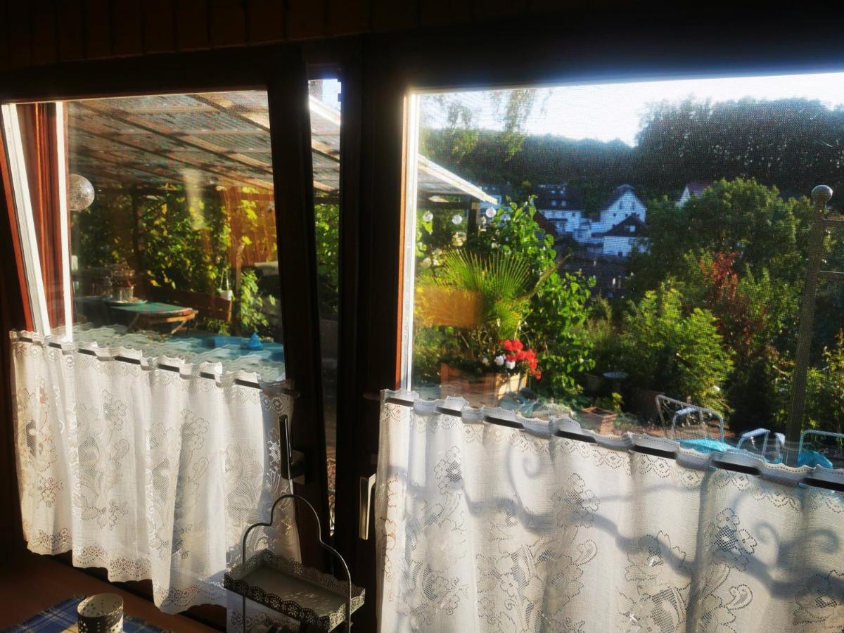 Ferienhaus Mit Riesen Garten, Drei Terrassen, Toller Aussicht Am Waldrand, Auch Als Monteur-Wohnung Hemer Екстериор снимка