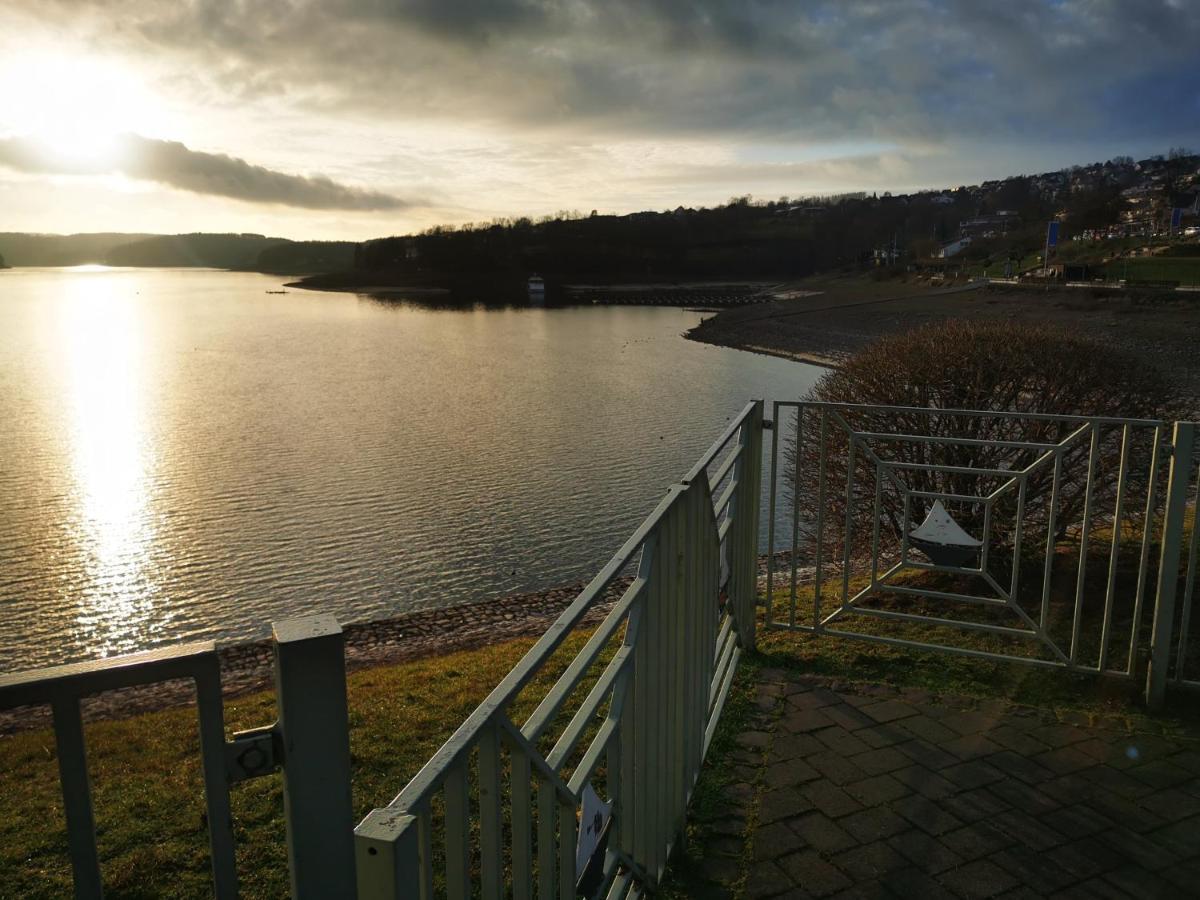 Ferienhaus Mit Riesen Garten, Drei Terrassen, Toller Aussicht Am Waldrand, Auch Als Monteur-Wohnung Hemer Екстериор снимка