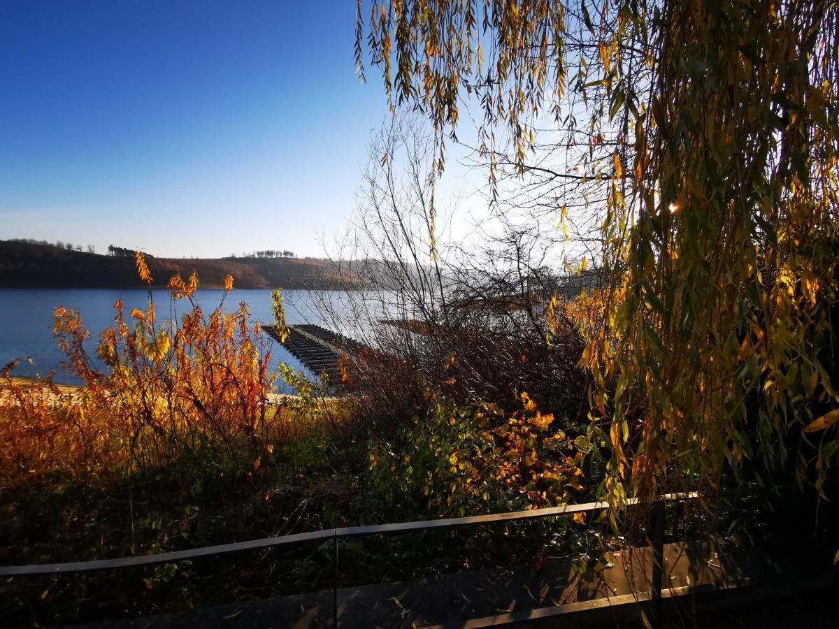 Ferienhaus Mit Riesen Garten, Drei Terrassen, Toller Aussicht Am Waldrand, Auch Als Monteur-Wohnung Hemer Екстериор снимка